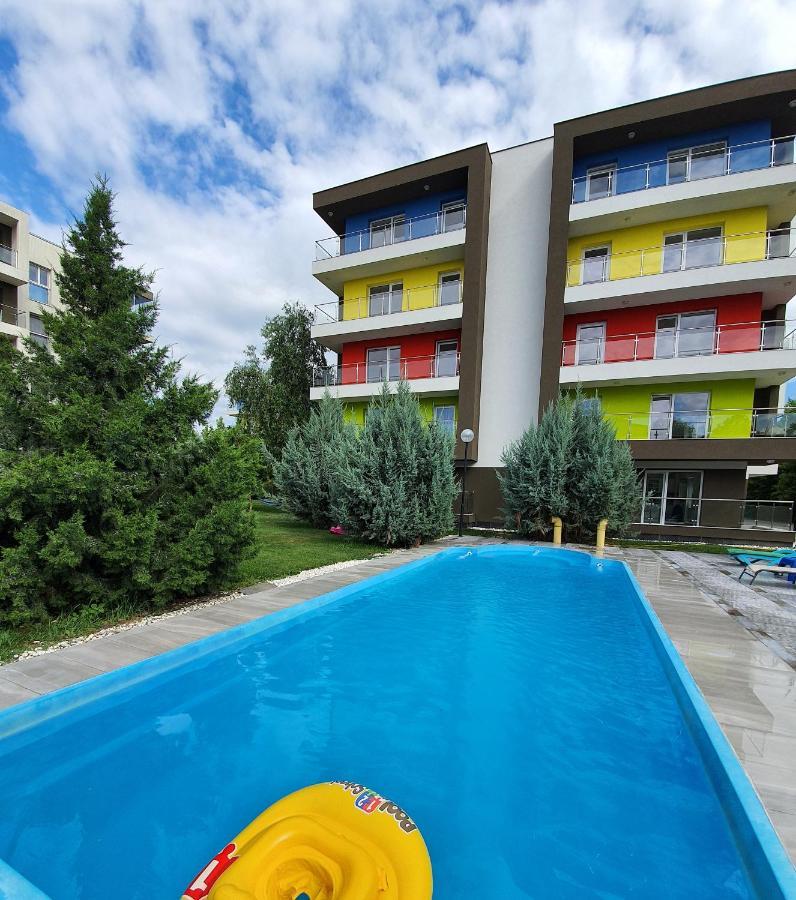 Portobella Airport Aparthotel - Self Check In Otopeni Exterior foto